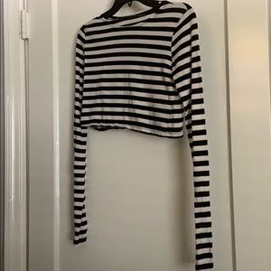 Stripe long sleeve crop top